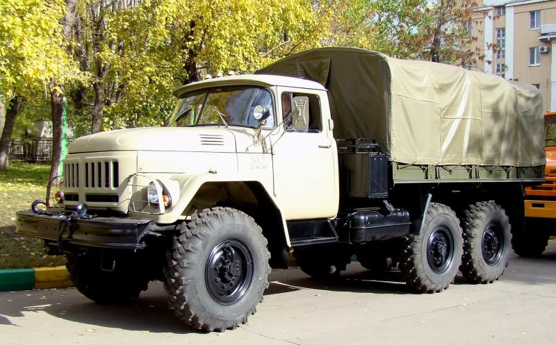ЗИЛ 131 военный
