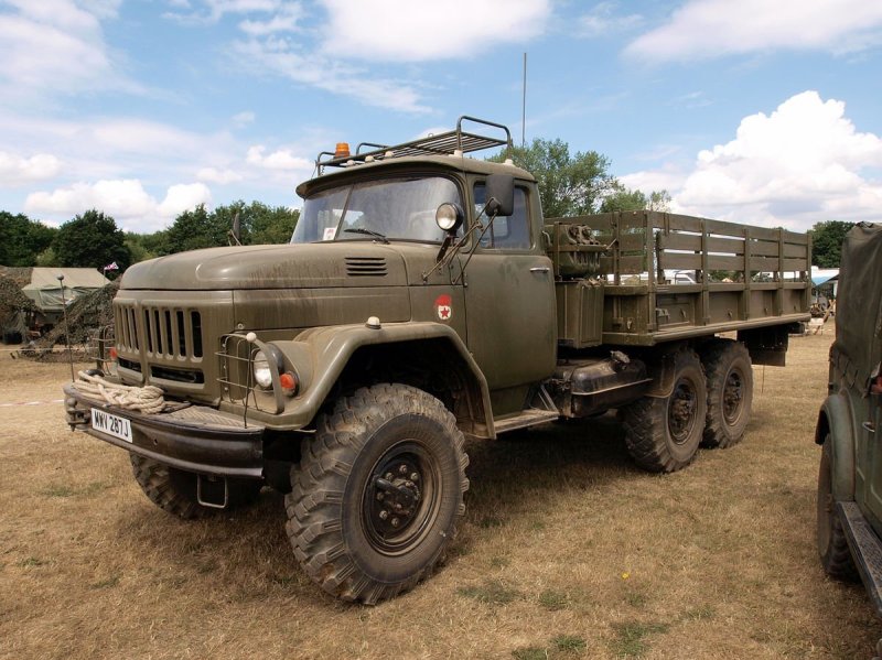 ЗИЛ-131 грузовой военный