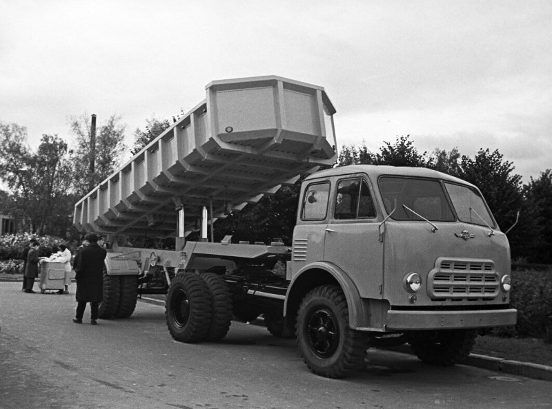 МАЗ 504