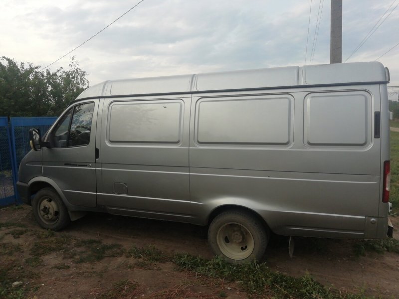 ГАЗ 2705 серебристый