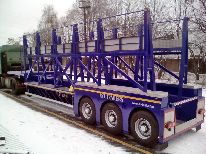 Полуприцеп 949135 (панелевоз Ратай)