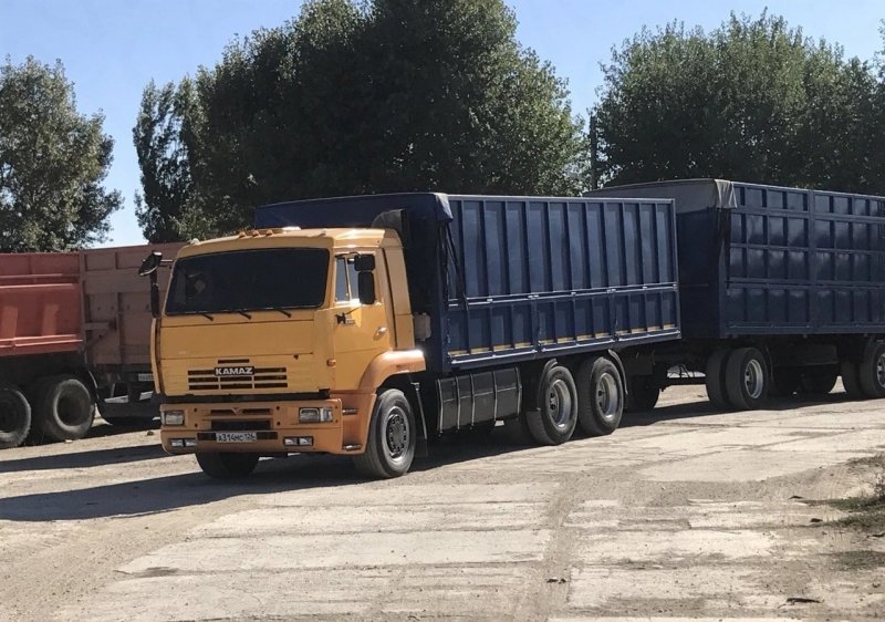КАМАЗ 65116 зерновоз