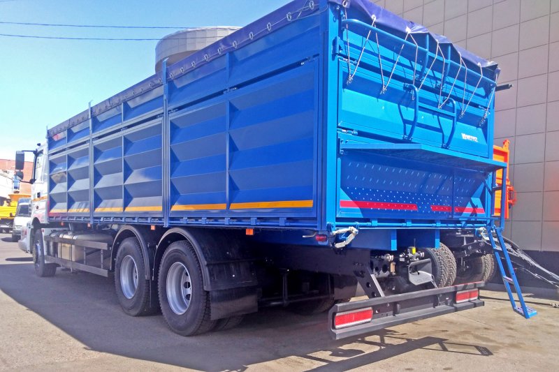 КАМАЗ 65207 зерновоз с прицепом