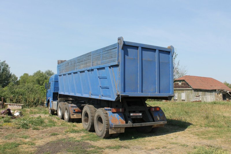 КАМАЗ 5410 С полуприцепом самосвалом
