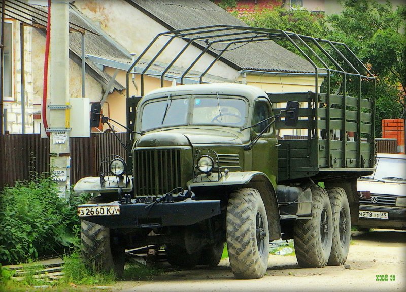 Армейский ЗИЛ 157