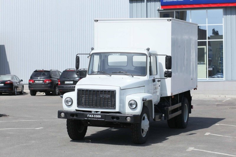 Грузовик ГАЗ 3309 промтоварный фургон