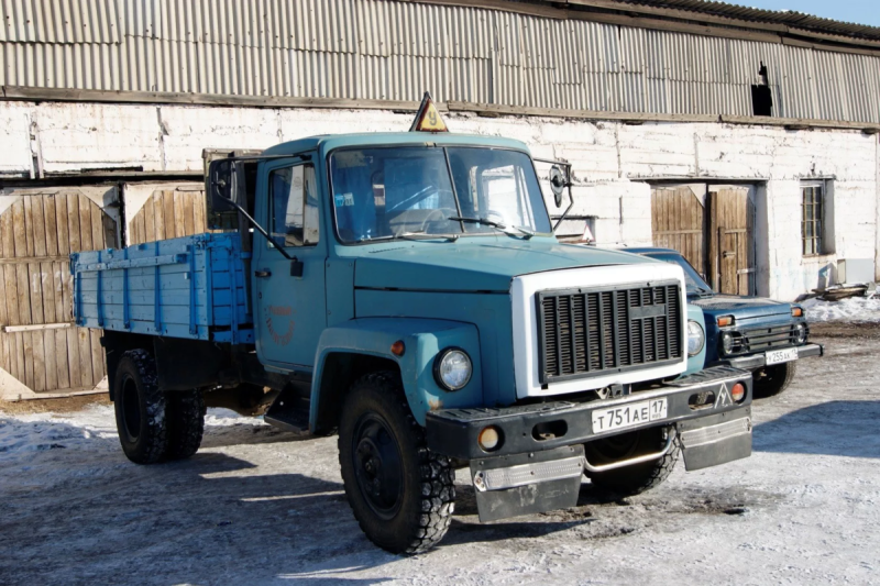 Грузовик ГАЗ 3307