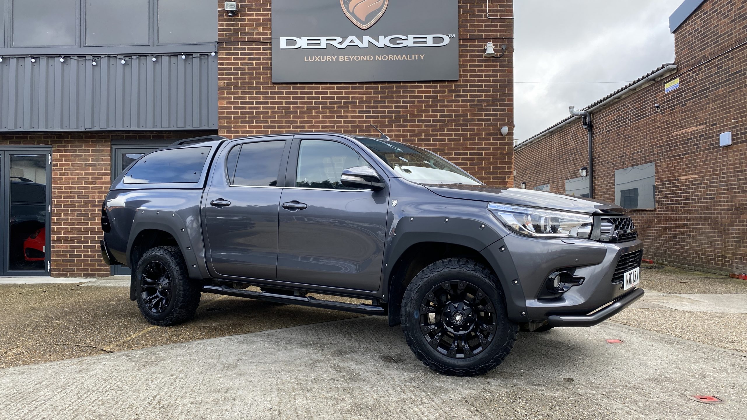 Gmg trek. Toyota Hilux 2022 Black. Тойота Хайлюкс 2020. Тойота Хайлюкс 2021 черный. Toyota Hilux 2020 черный.