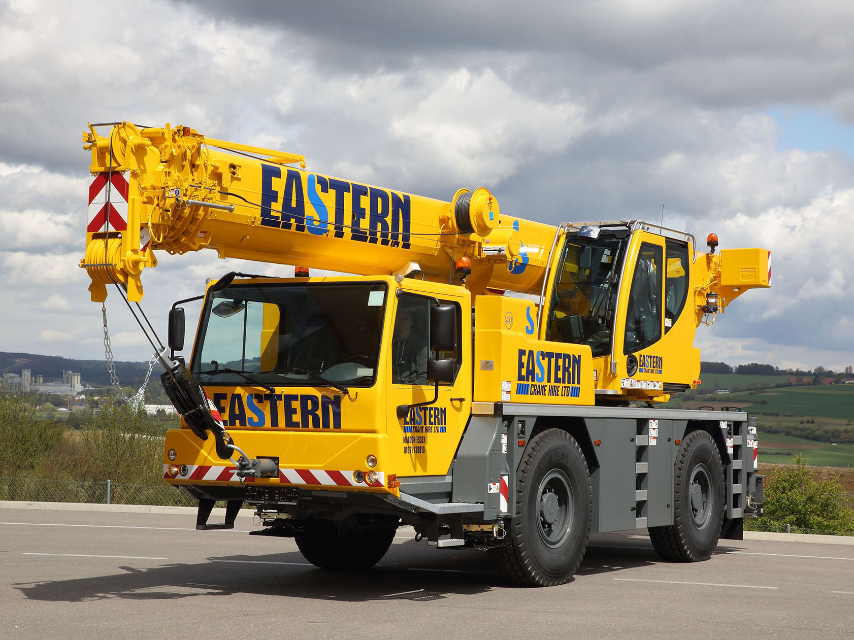 Автокран новый. Liebherr LTM 1040/1. Liebherr LTM 1040-2.1. Автокран Liebherr LTM-1040-2.1. Кран Liebherr LTM1040.1..