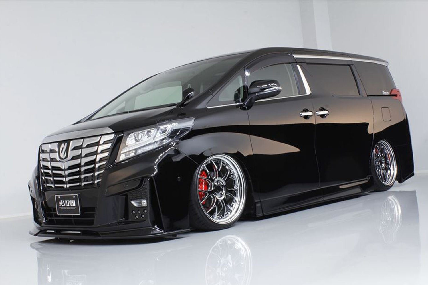 Toyota alphard. Тойота альфард 2017 черный. Toyota Alphard van. Toyota Alphard VIP. Toyota Alphard 2022 бронированный.