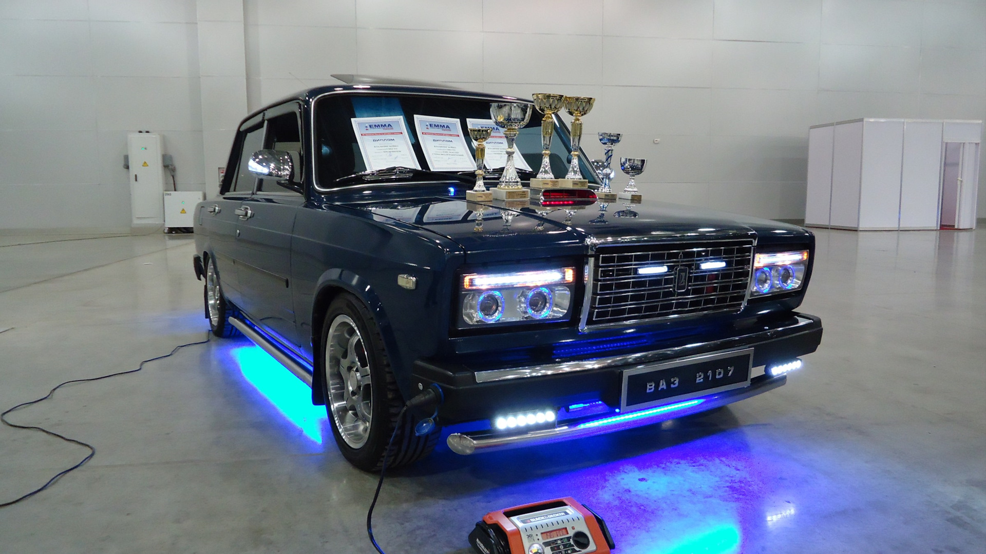 Ваз 2107 своими руками. Тюнинговый ВАЗ 2107. Lada 2107 Tuning. ВАЗ 2107 протюнингованная. Тюнинговый семёрка ВАЗ 2107.