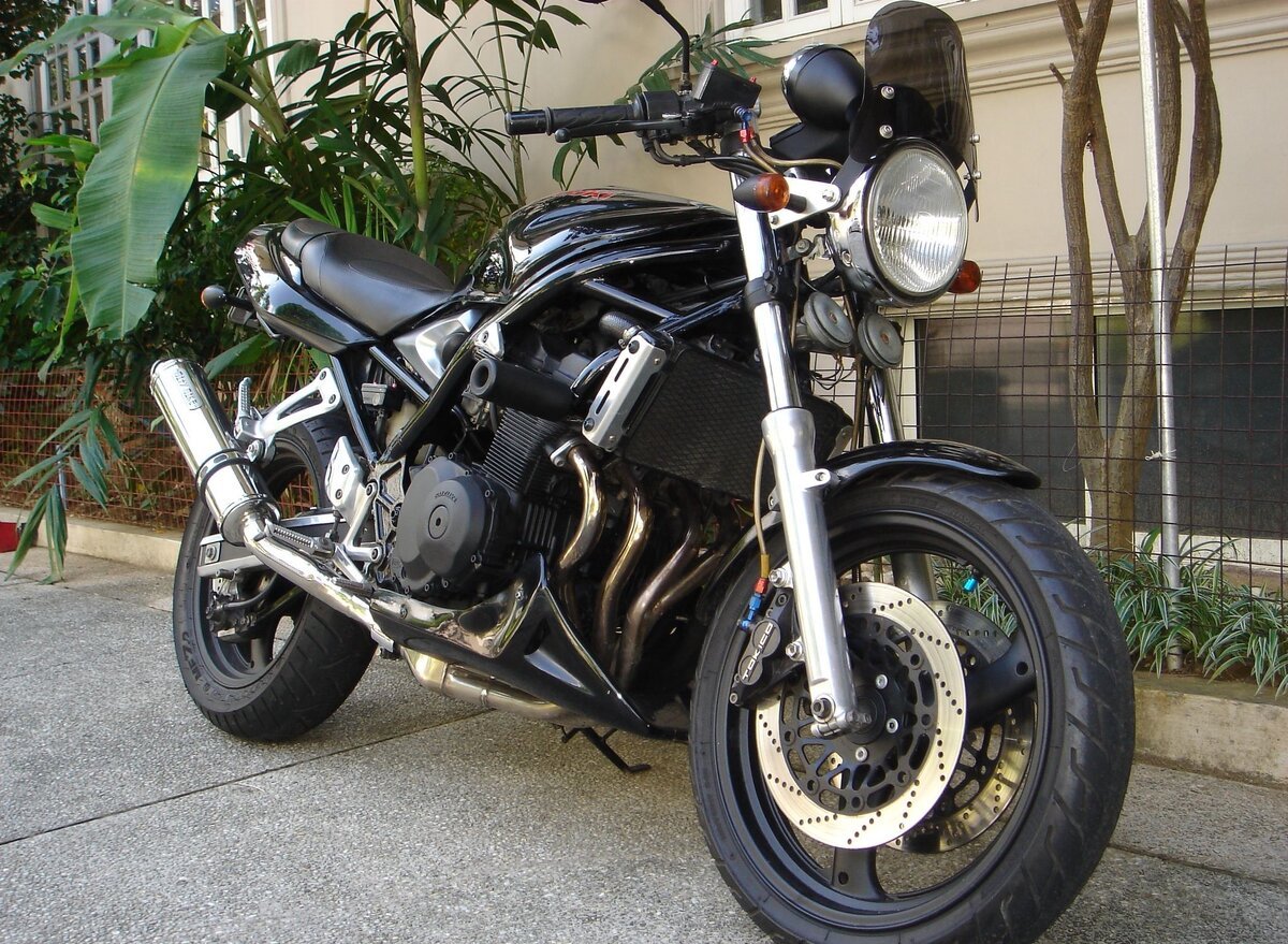 Suzuki Bandit 400 1920 1080