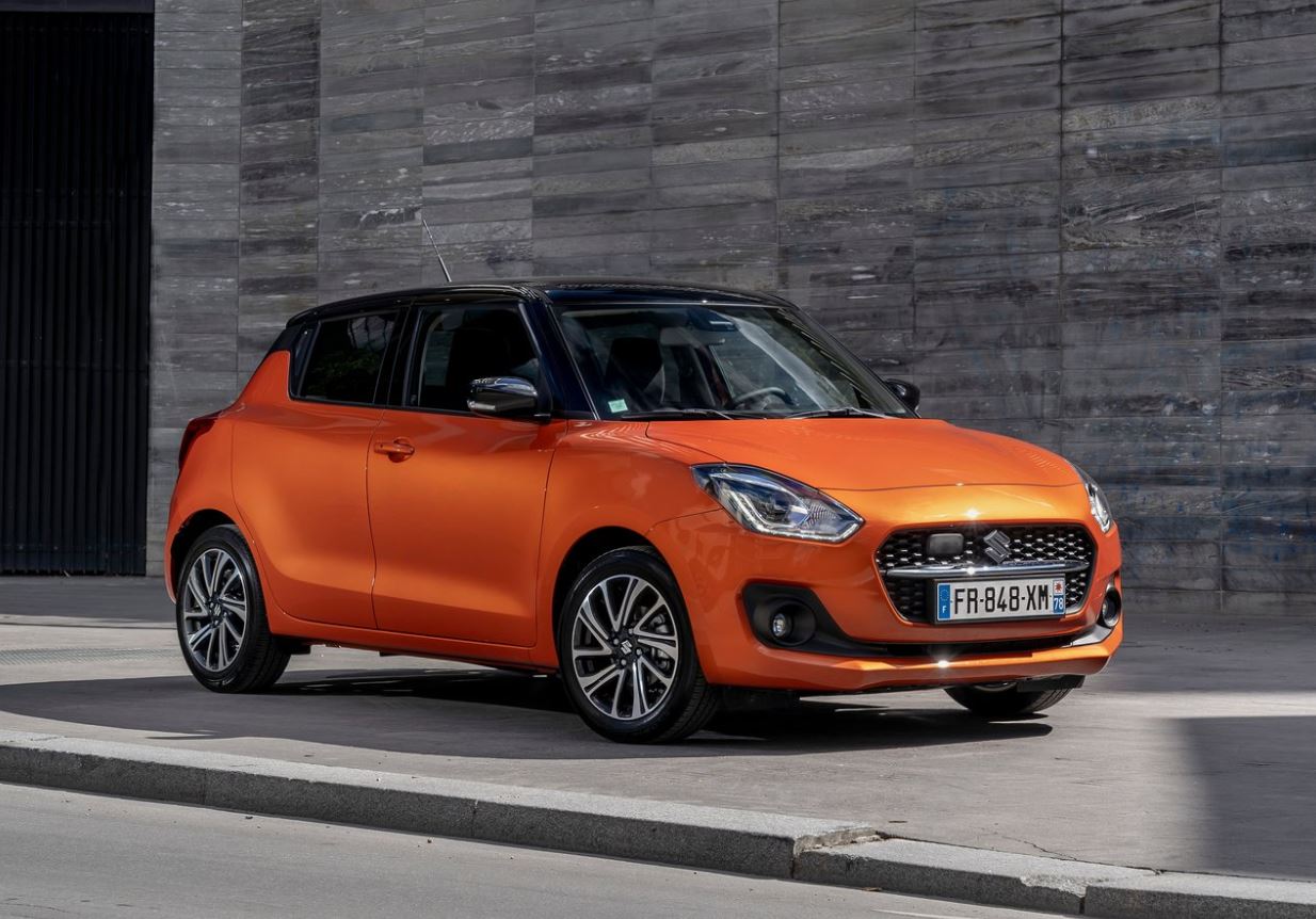 Swift v. Suzuki Swift 2021. Suzuki Swift 2023. Сузуки Свифт 2022. Сузуки Свифт 2024.