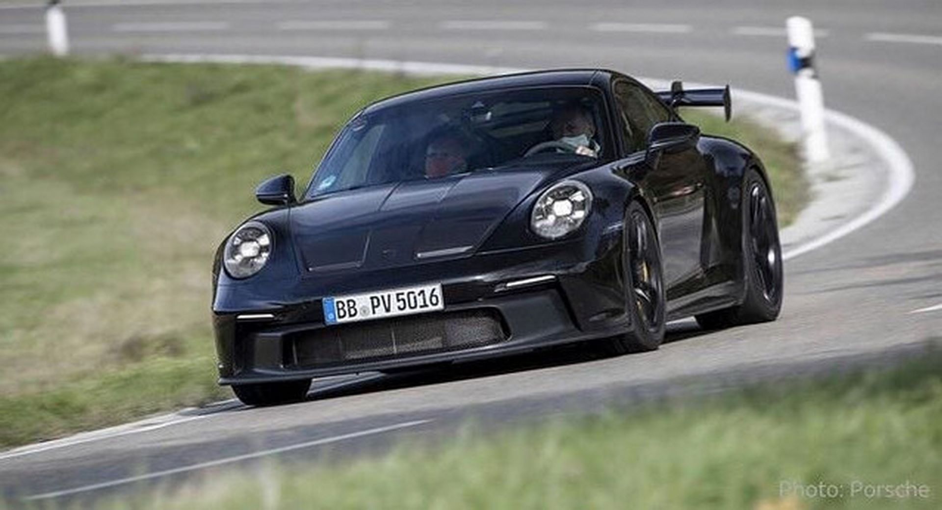 Gt2 pro. Porsche 992 gt3. Порше 911 gt3 992. 992 Гт3 туринг Порше. Porsche 911 992 gt3 Side.