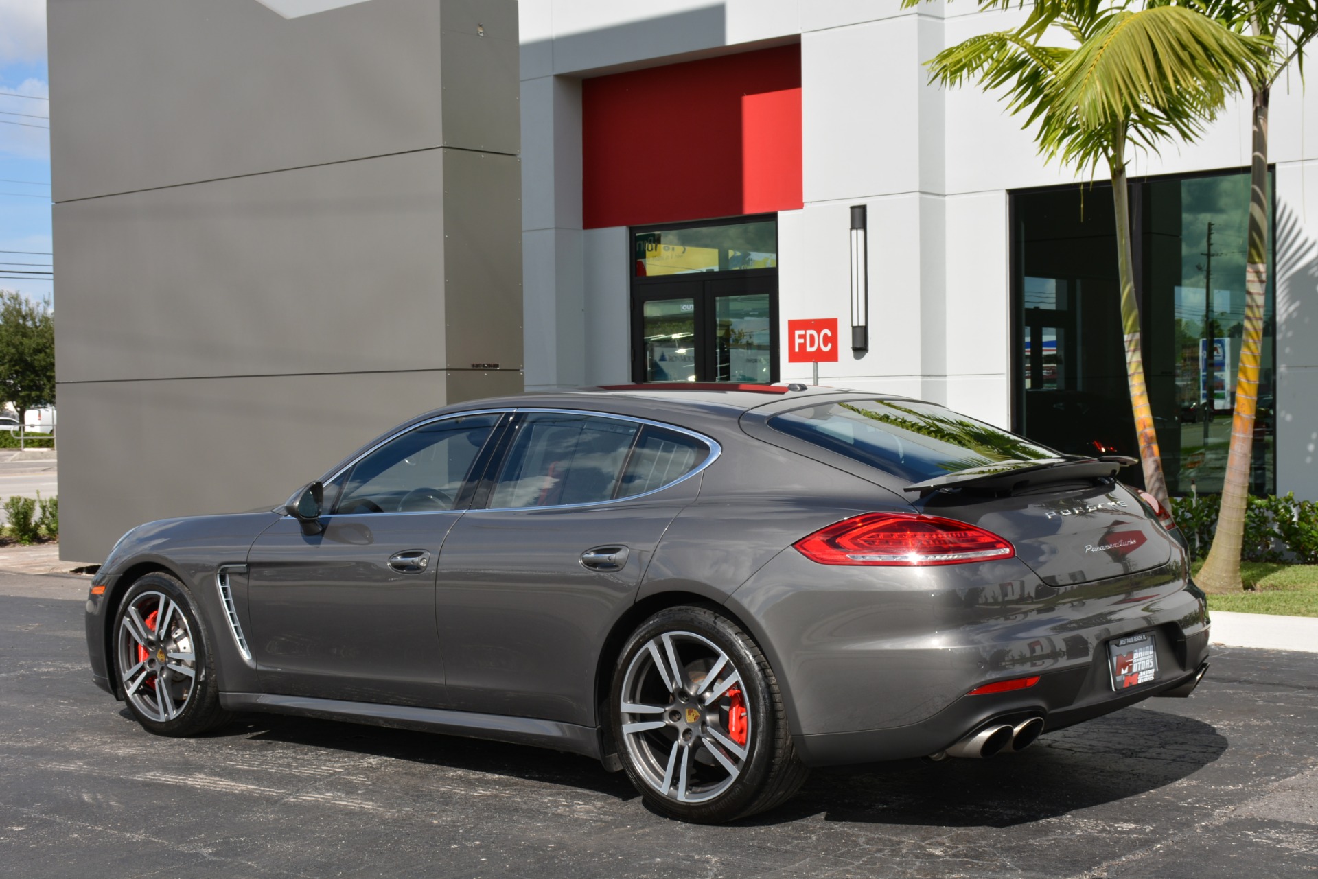 porsche panamera 2016