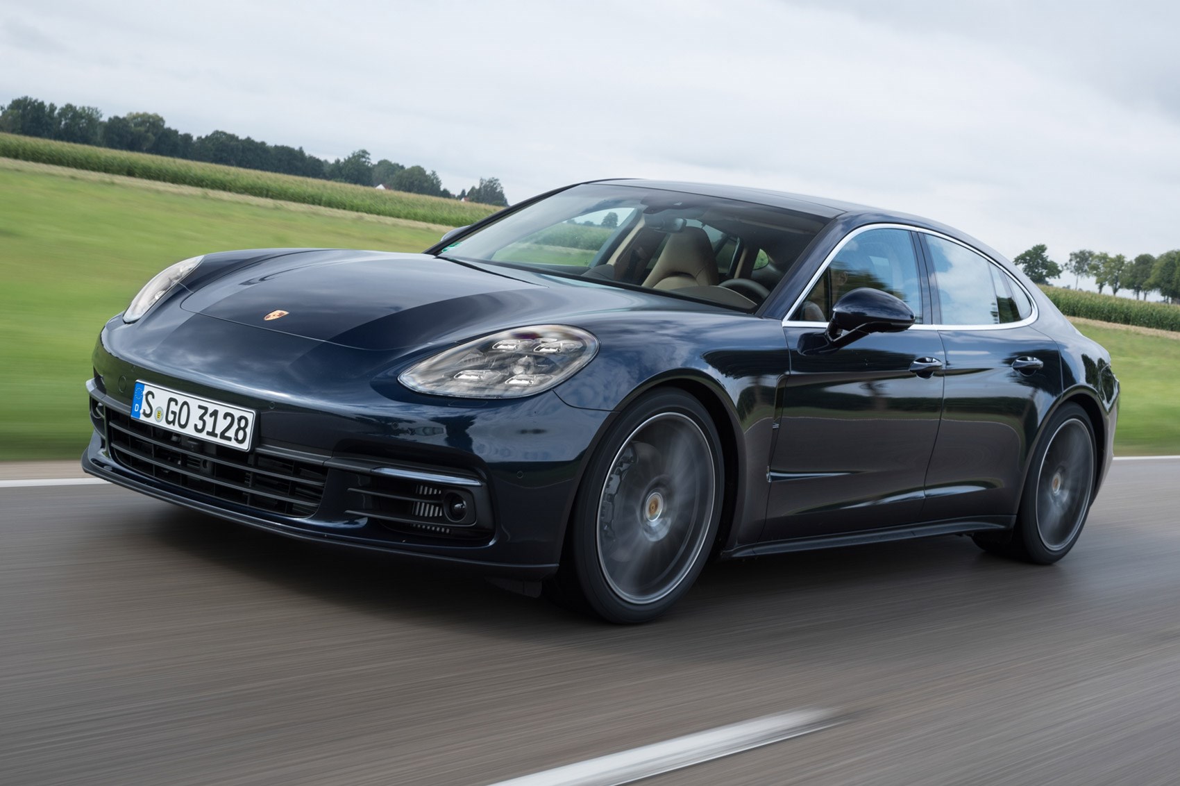 Porshe Panamera 4