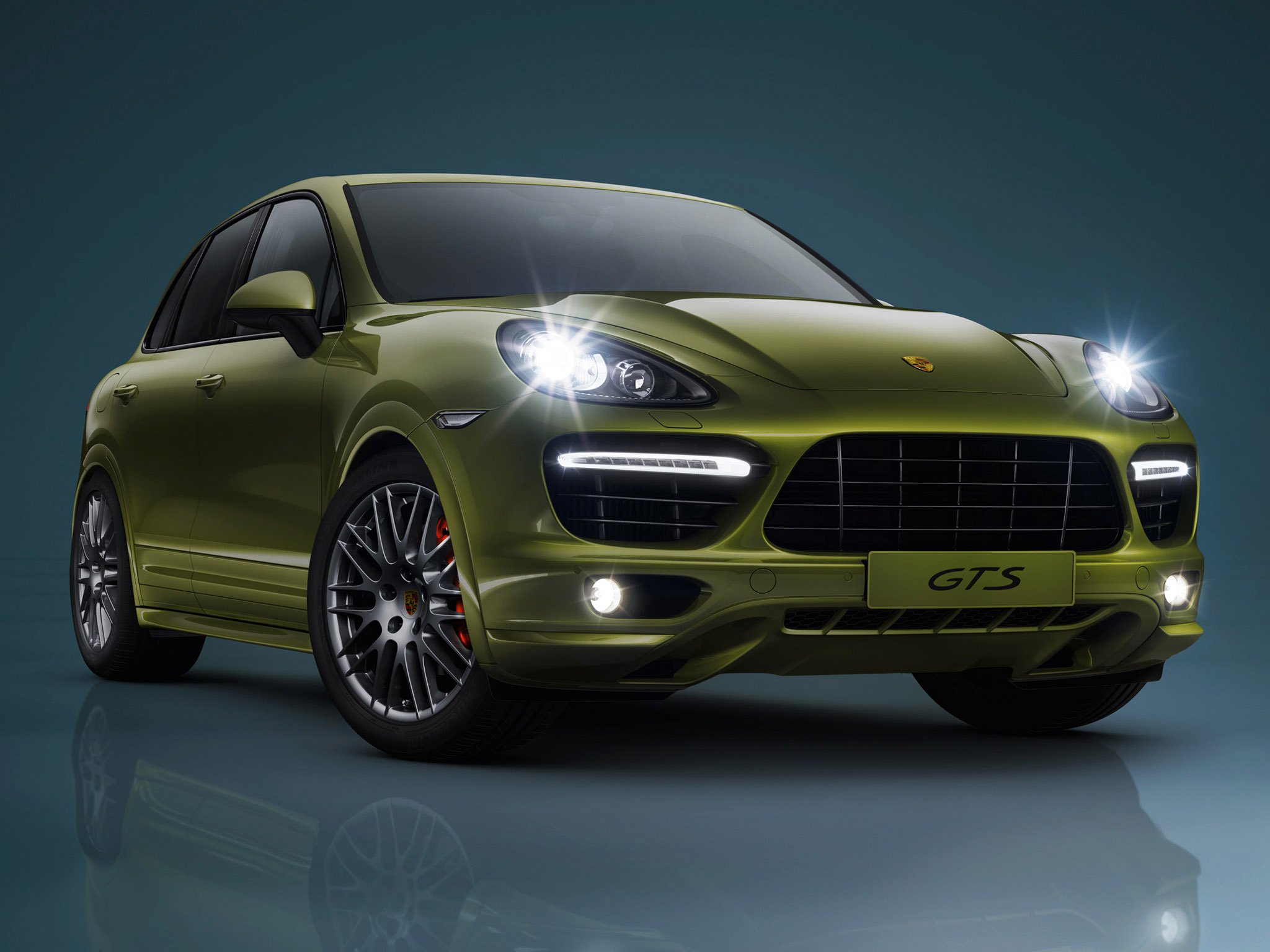 Porsche Cayenne GTS 2012