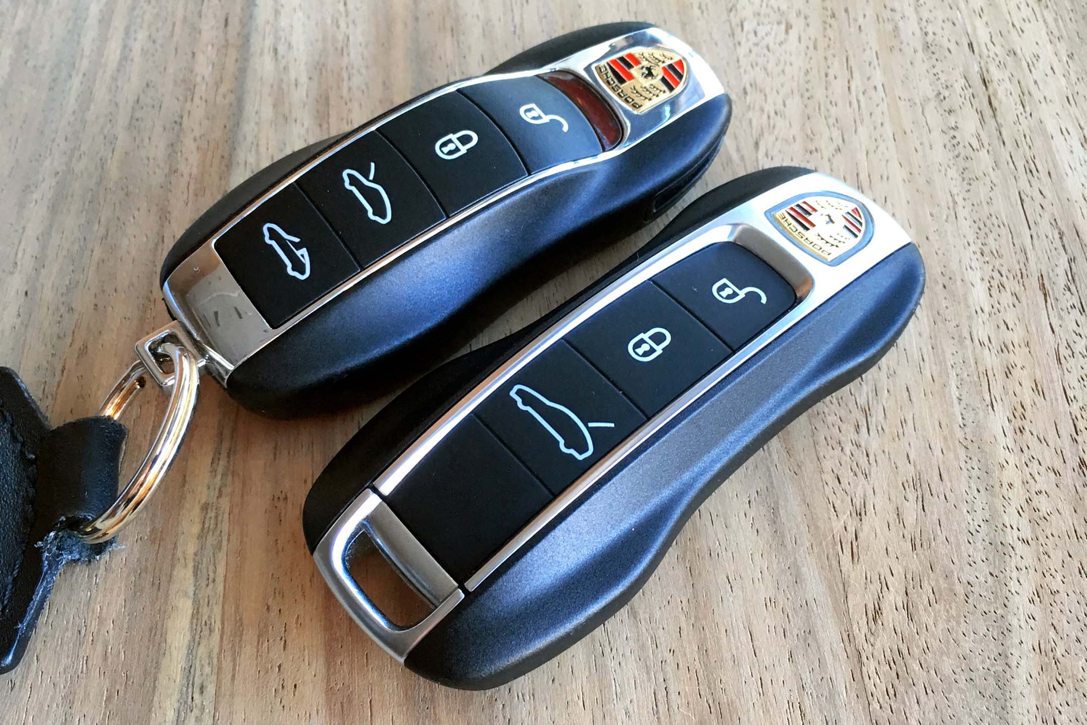 Best your key. Porsche 911 Keys. Ключ Порше 2022. Ключ Порше Кайен 2021. Ключи от Порше 911.