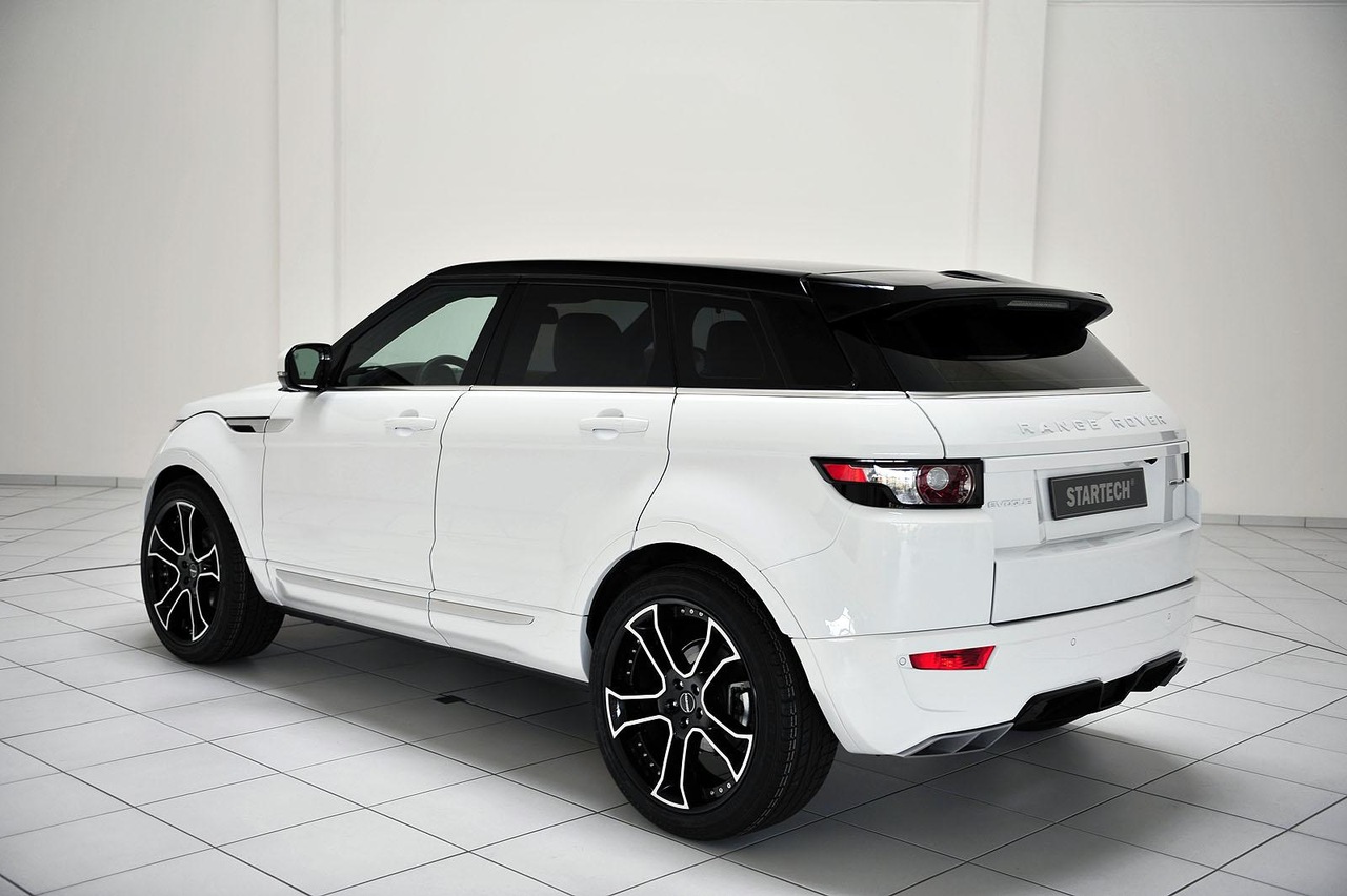 Range Rover 2013 белый с чёрной крышей