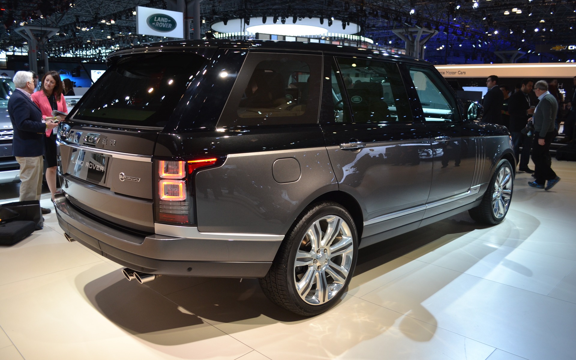 Range Rover SV Autobiography 2021