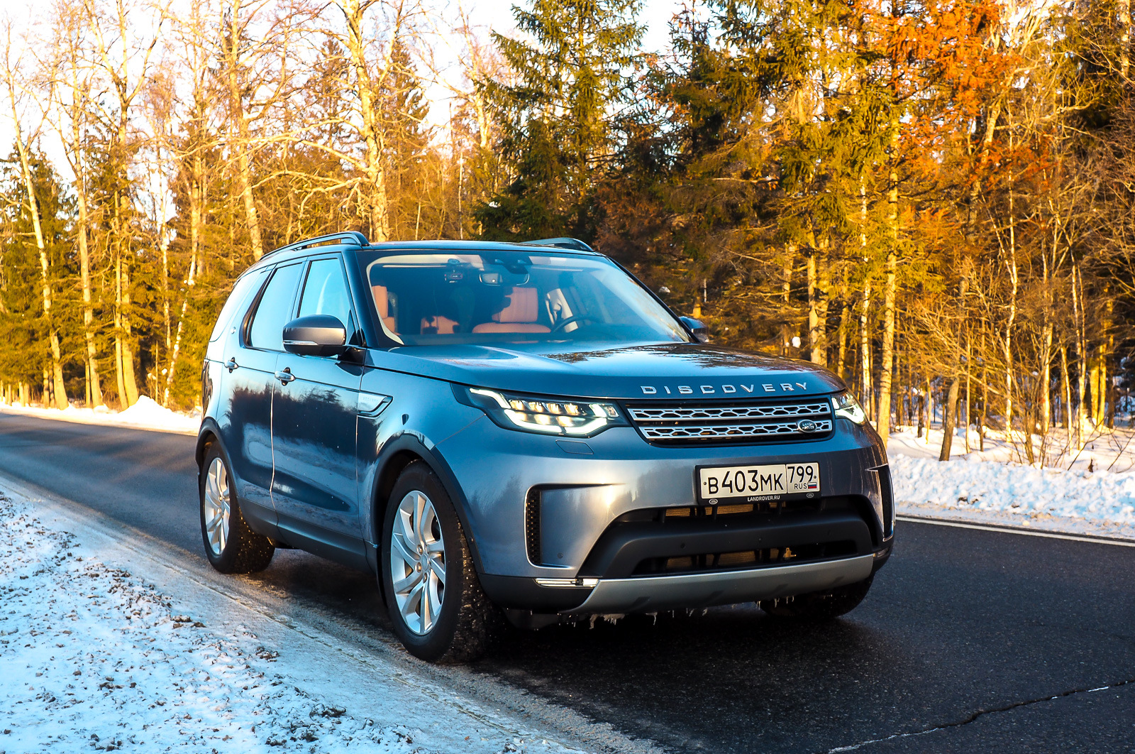 Дискавери авто ру. Land Rover Discovery 5. Range Rover Discovery 5. Land Rover Discovery 5 2022. Ленд Ровер 5 поколения.
