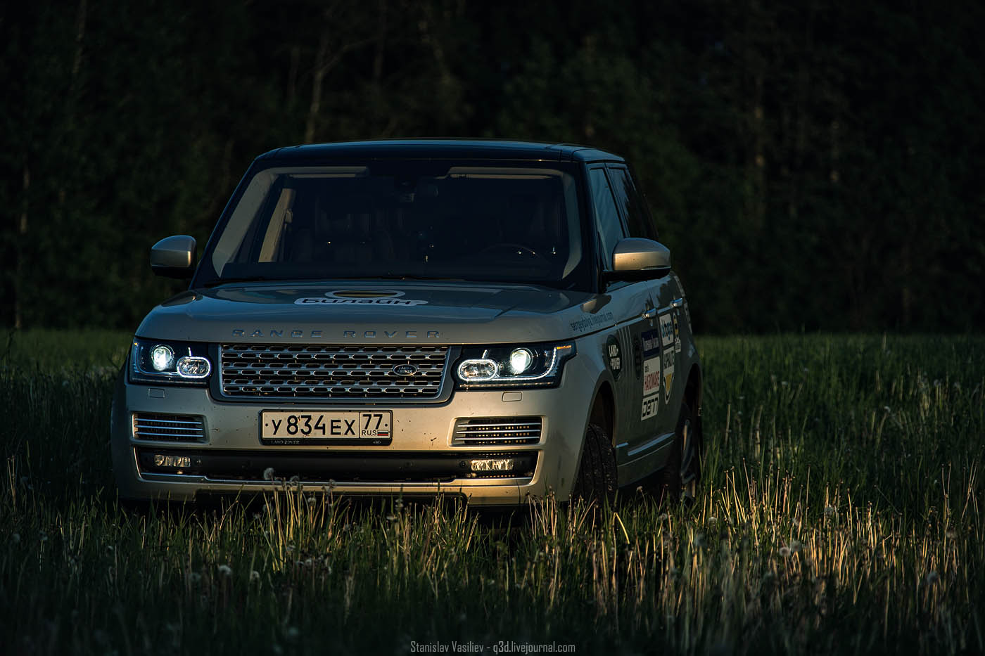 Range телефоны. Range Rover Vogue 4k. Range Rover Vogue 4.4. Range Rover Vogue 2012 4.4. Ленд Ровер с136ом161.