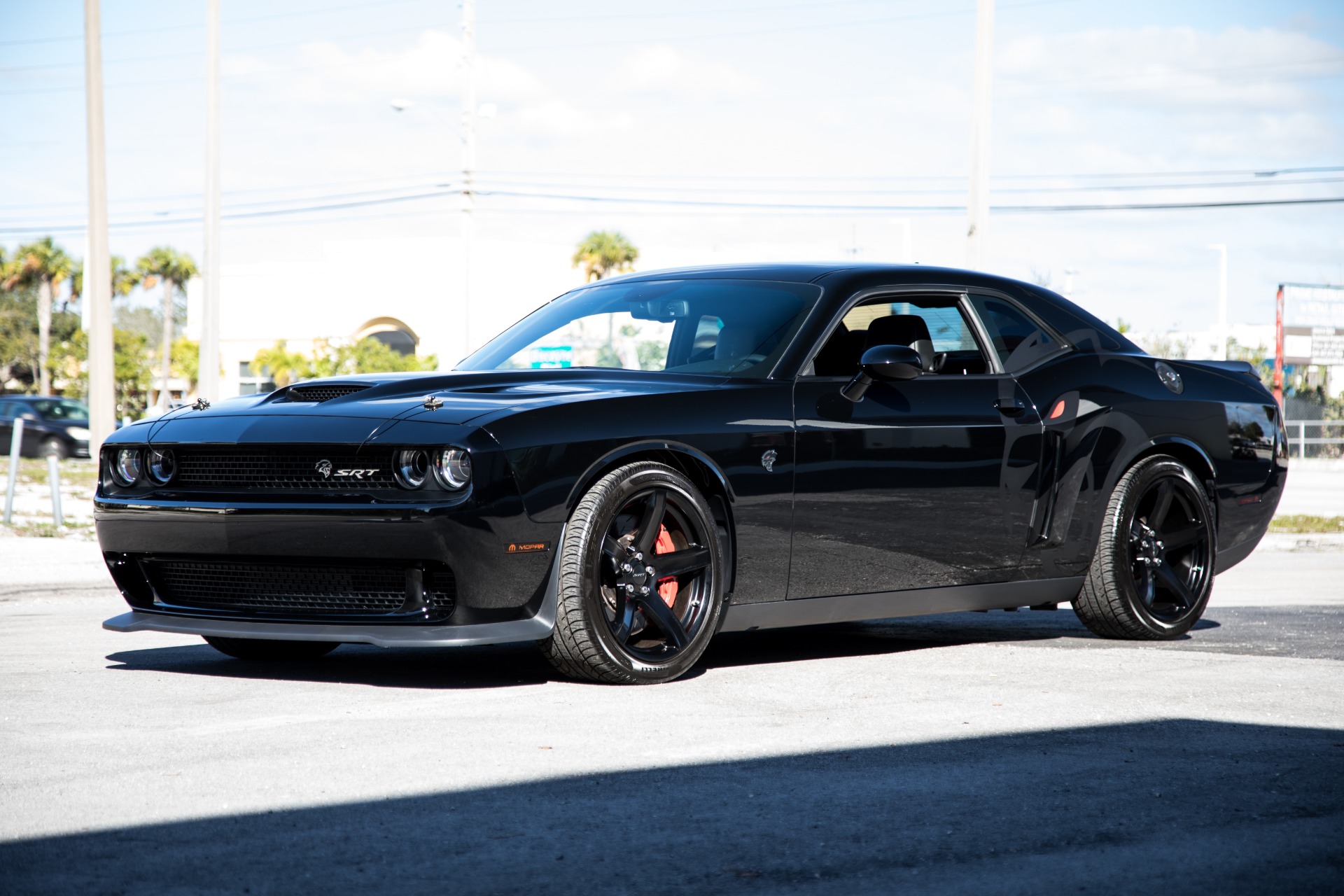 Dodge Challenger srt Hellcat