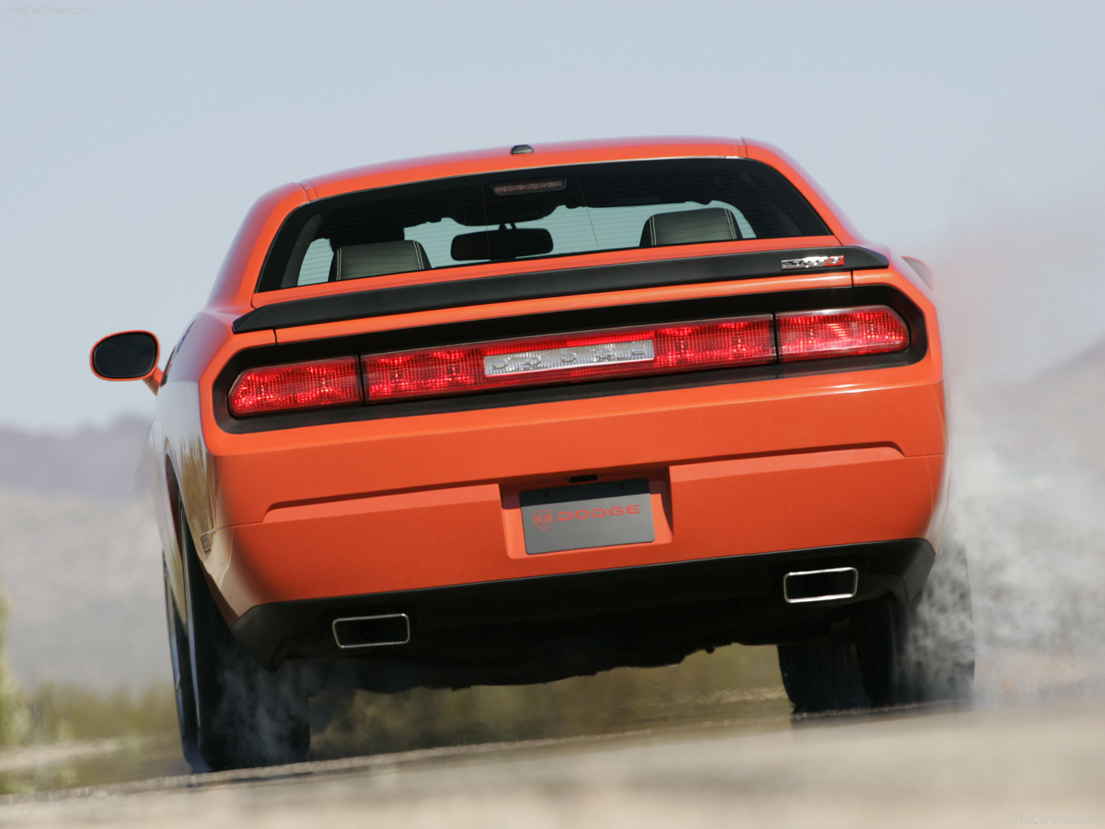 Dodge Challenger srt 2008