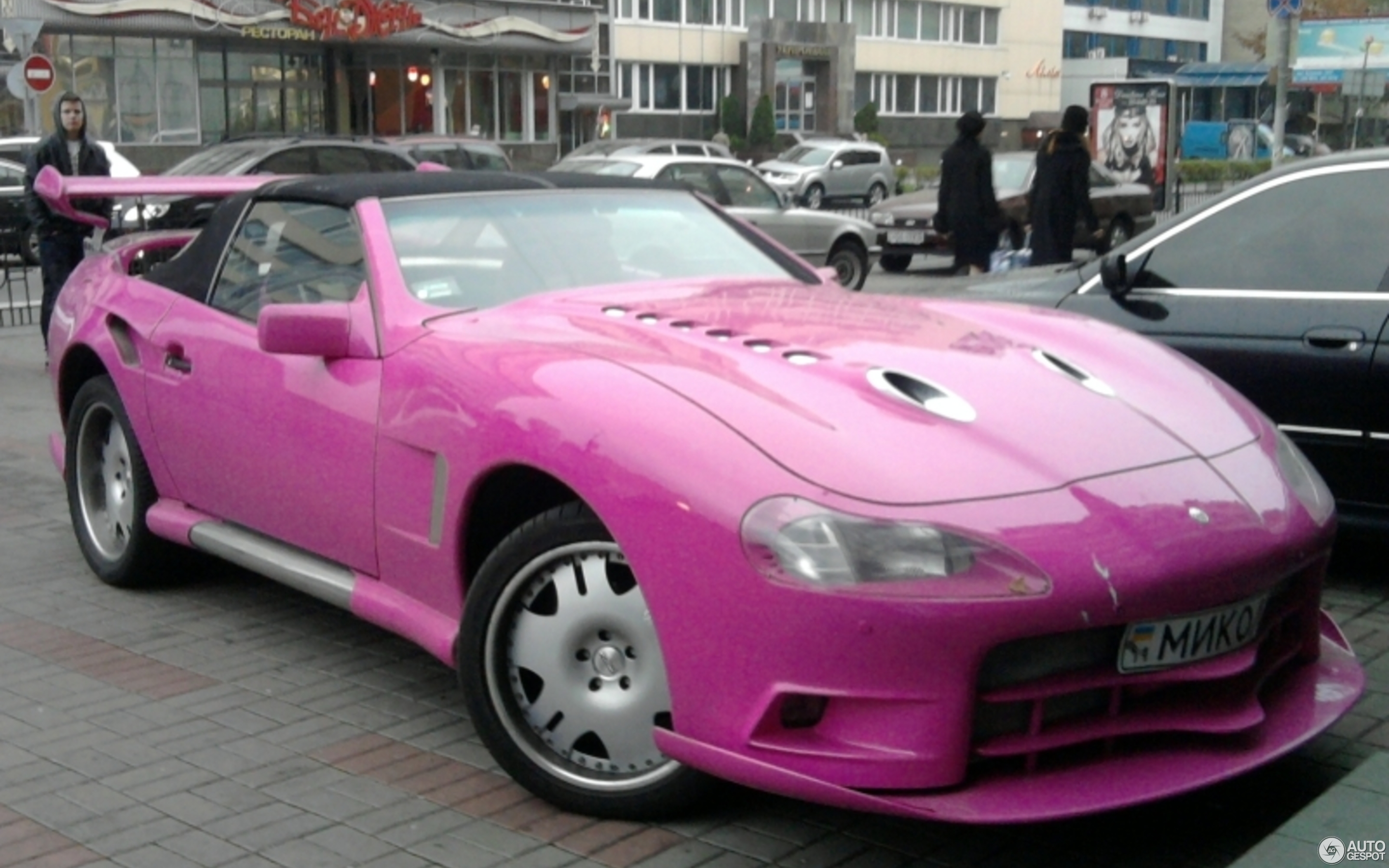 Розовая машина купить