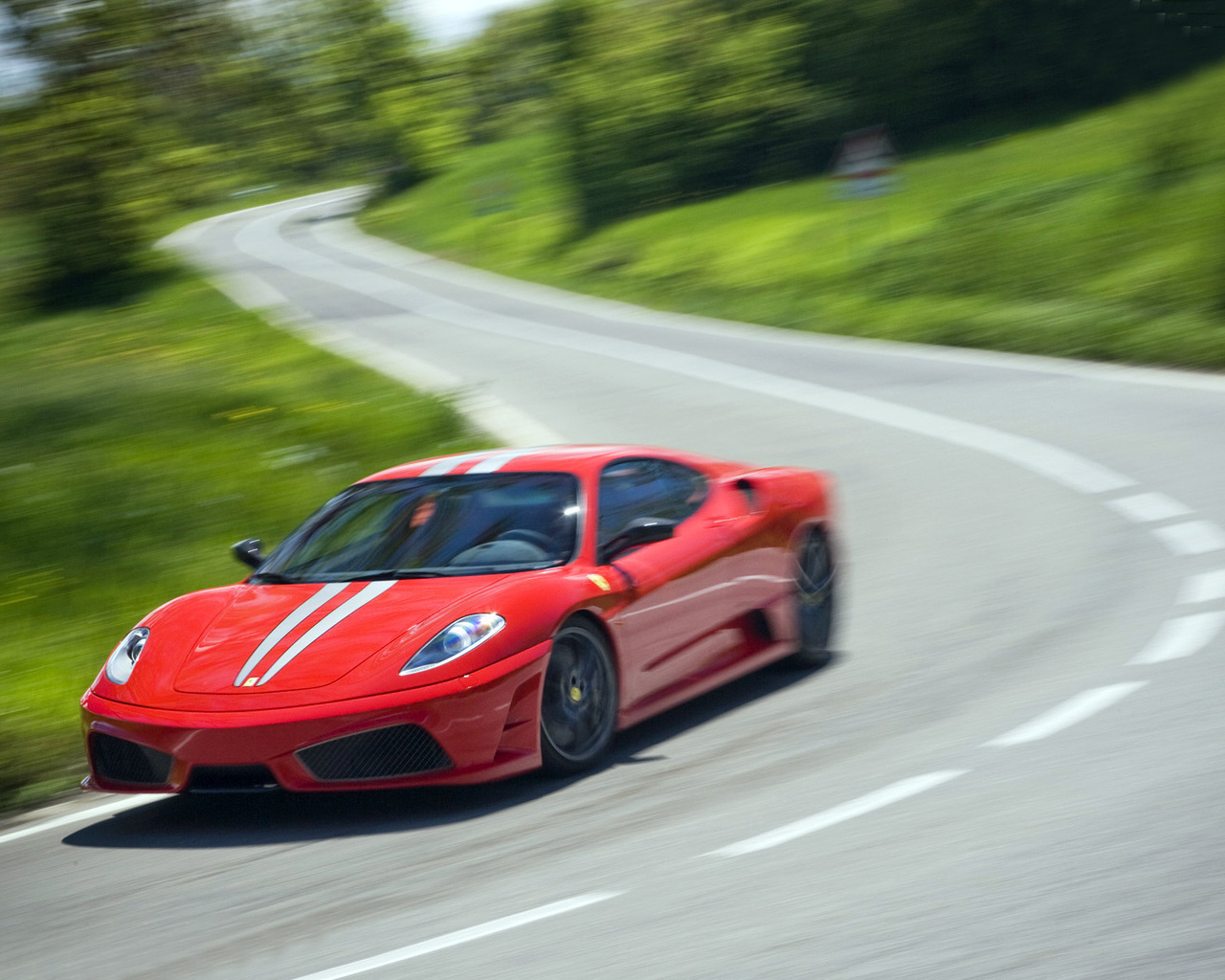 Ferrari скорость
