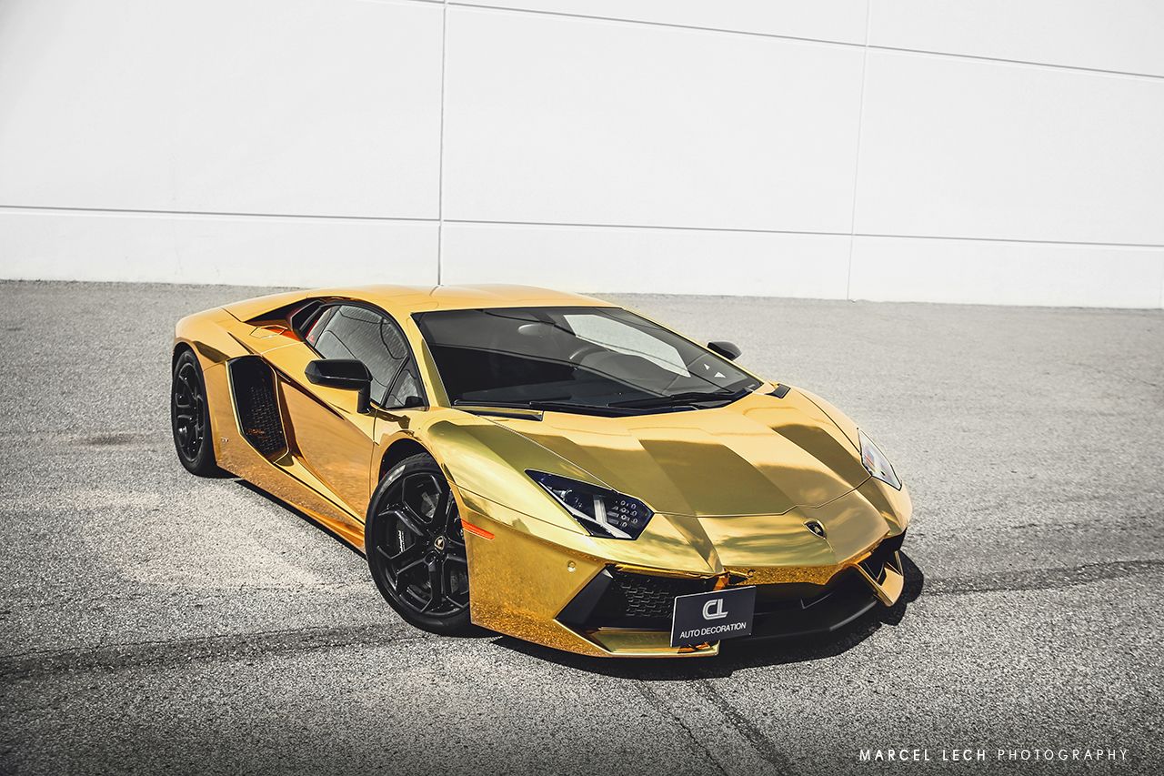 Lamborghini Aventador Gold 2022