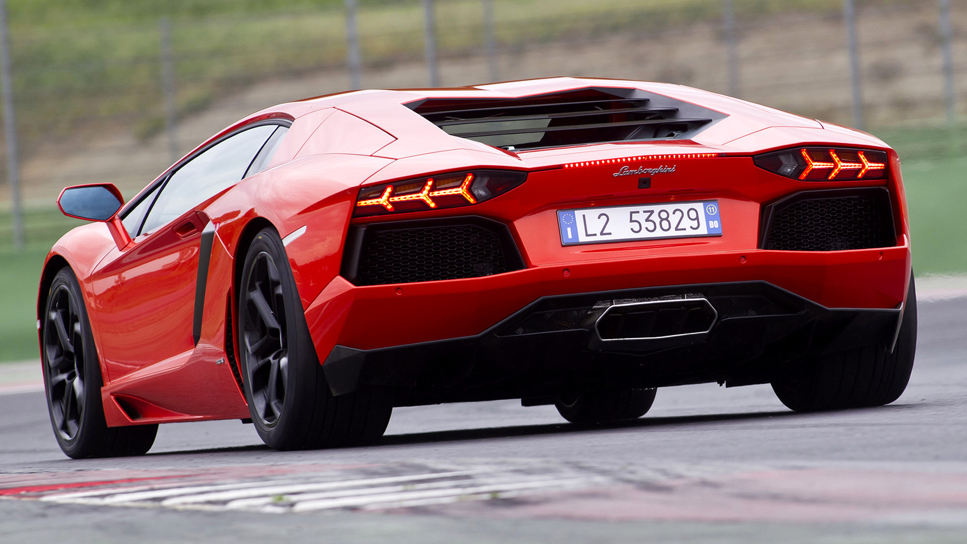 Aventador lp700