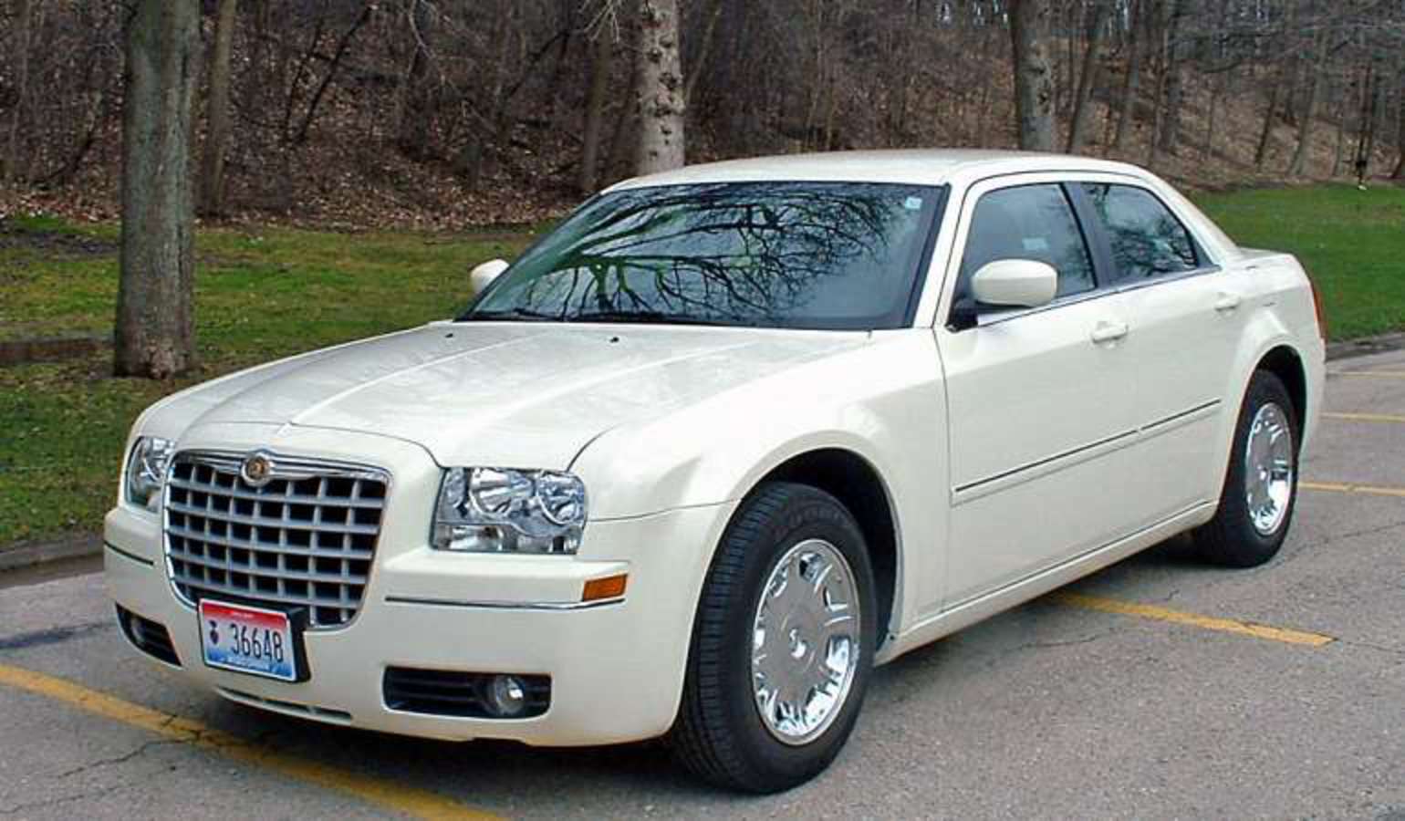 Американская машина крайслер. Chrysler 300 Limited. Крайслер 300с 2006. Крайслер 300 Лимитед. Chrysler 300c 2007.