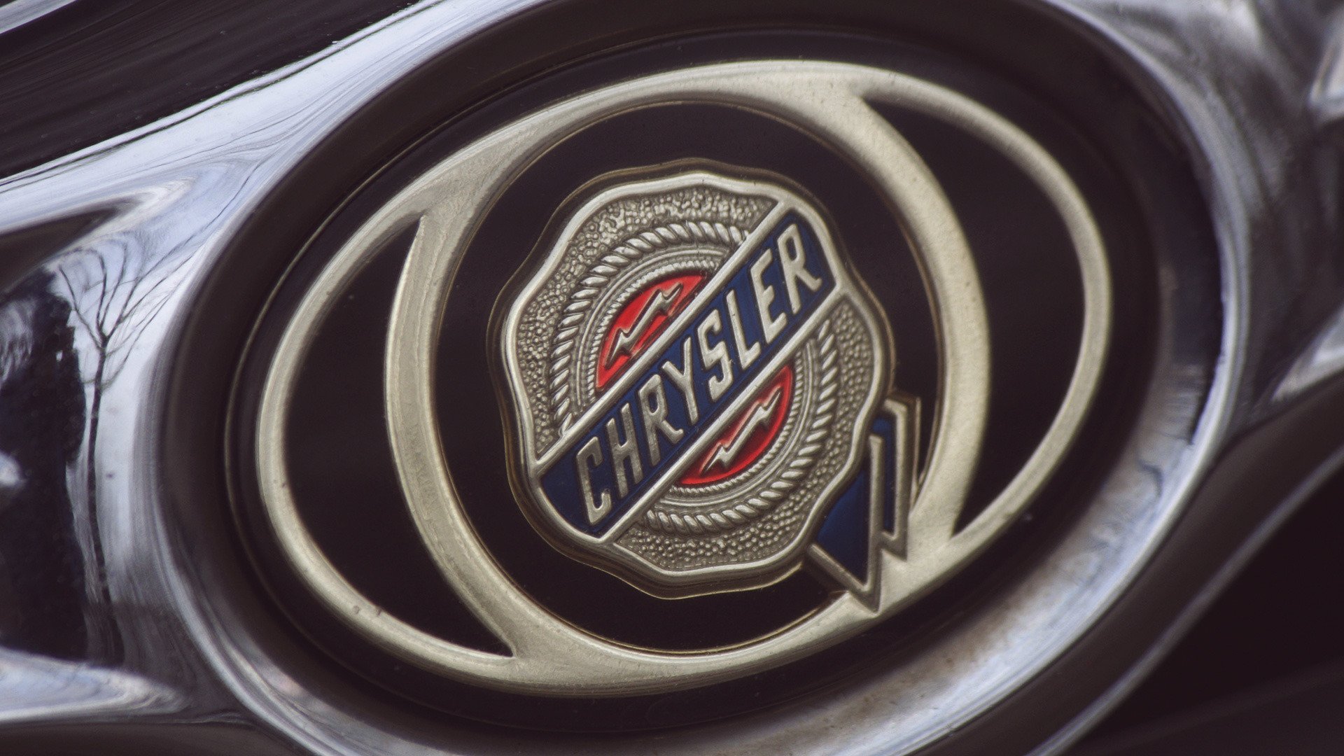 Chrysler Pentastar Emblem