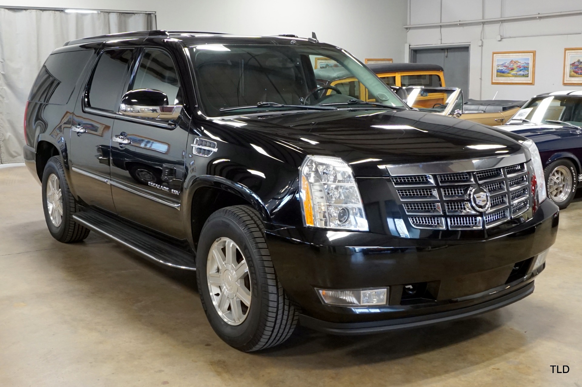 Cadillac Escalade Black 2011