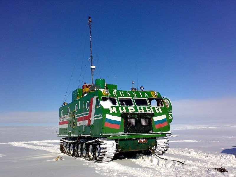 Антарктический тягач харьковчанка
