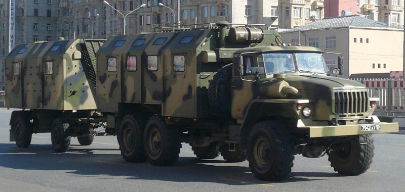 Военный Урал 4320 с прицепом