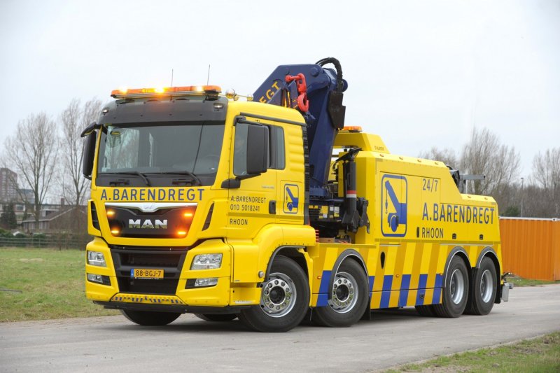 Эвакуатор Scania 8x8