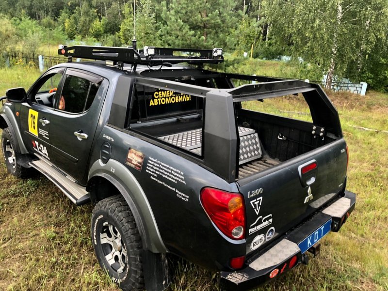 Mitsubishi l200 экспедиционный