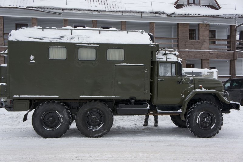 ЗИЛ 131 военный с кунгом