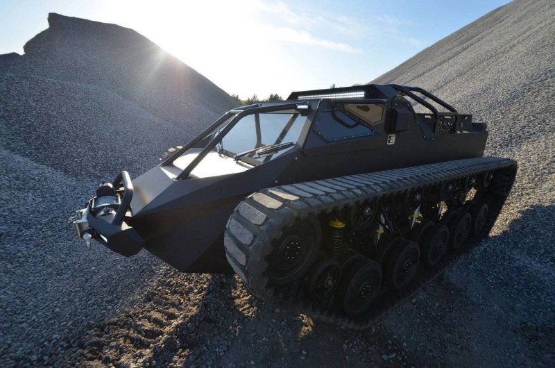 Гражданский танк Ripsaw ev2