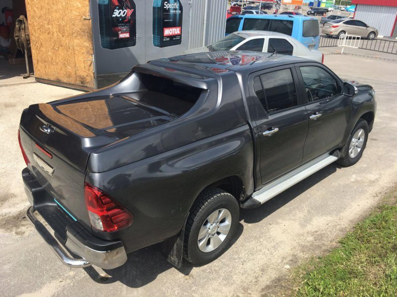 Крышка Euroline fullbox на Toyota Hilux Revo (2015-2019)