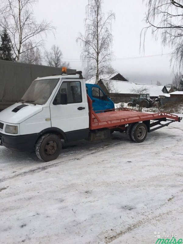 Эвакуатор Iveco 18e28