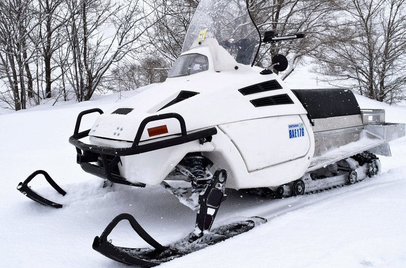 Снегоход в 900 Diesel Multi-fuel snowmobile