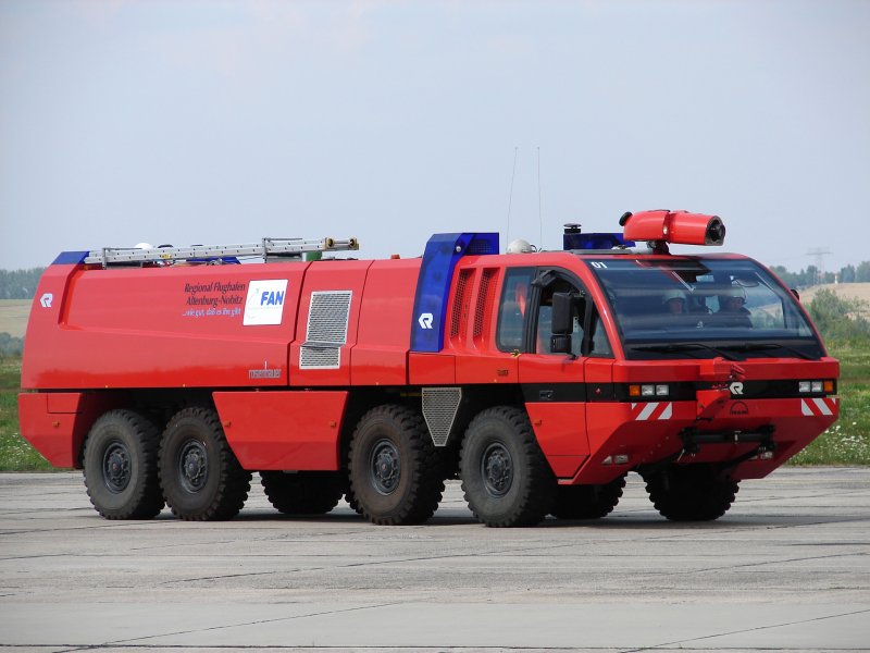 Пожарная машина Rosenbauer Panther