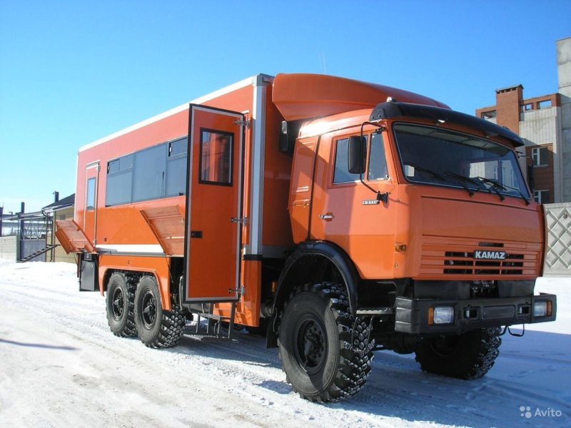 КАМАЗ 43118 вахтовка