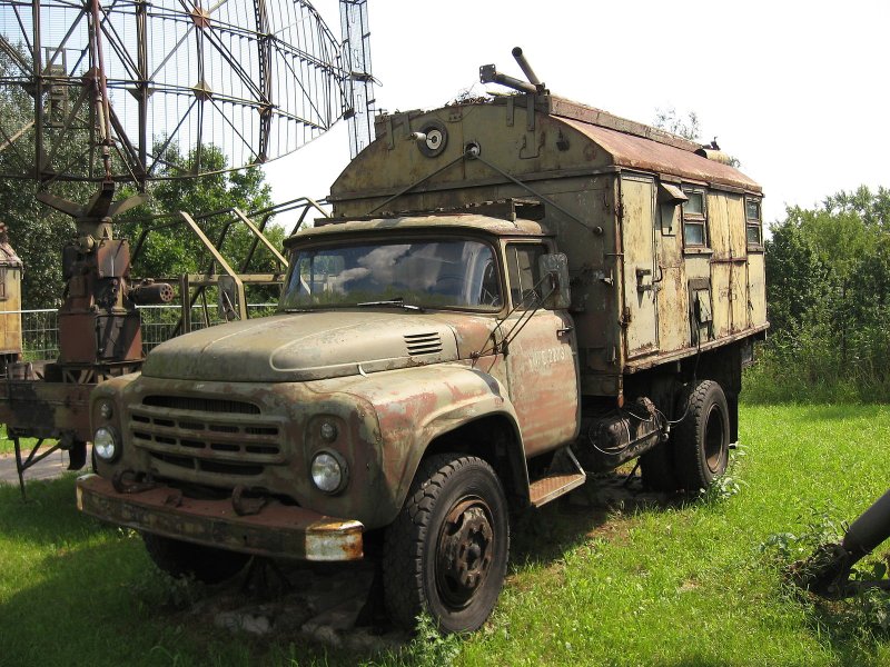 ЗИЛ-130 грузовой военный