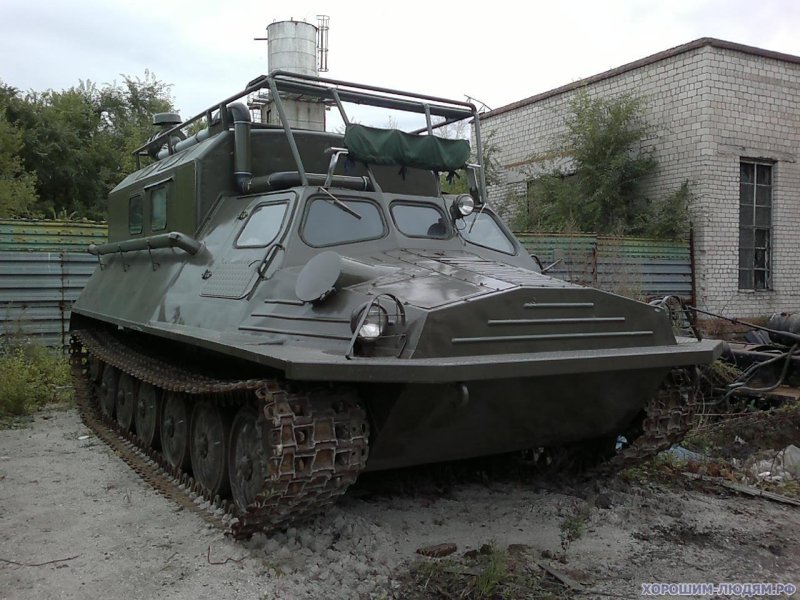 Гусеничный тягач ГТТ-10нк