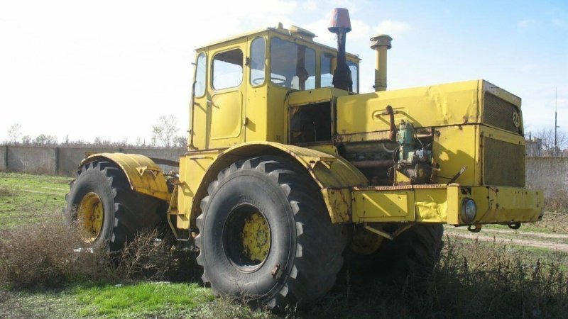 Трактор колесный Кировец к 700а