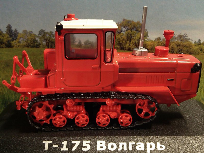 Трактор ДТ 175 Волгарь бульдозер
